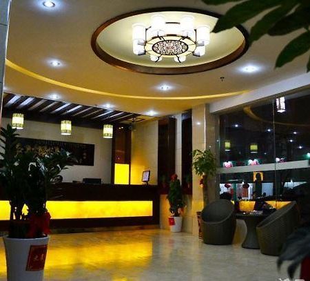 Guilin Jinxiu Xiaoxiang Business Hotel Lingchuan  Eksteriør bilde